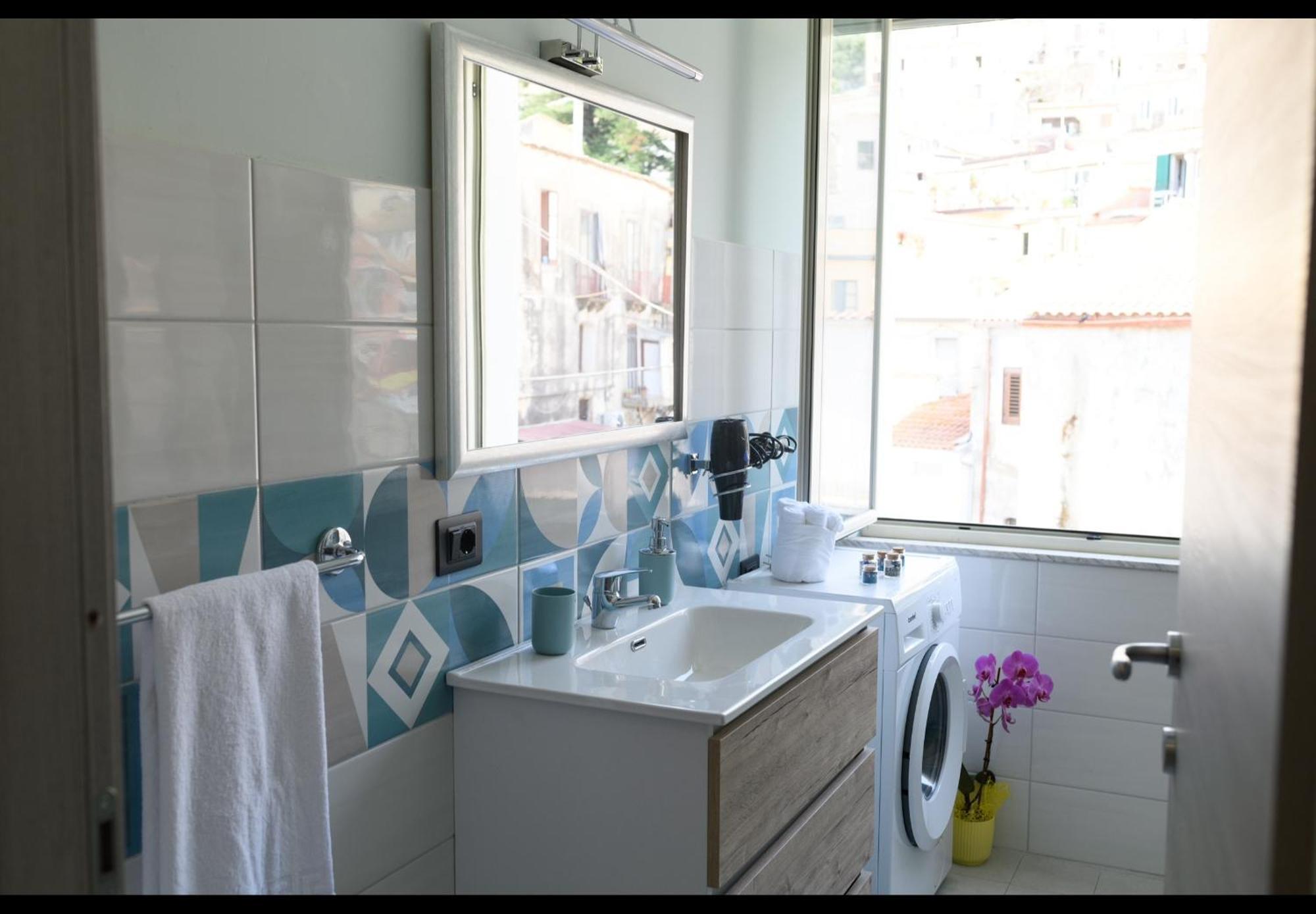 Gli Scacchi Apartments-King-Centro Storico Pizzo Extérieur photo
